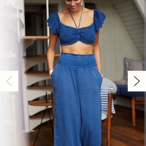 Anthropologie Tops - Anthropologie THE JERRY CINCHED Crop TOP Ruffled Cap Sleeve in Blue